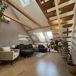 Chic & Design Maisonette For Your City Getaway