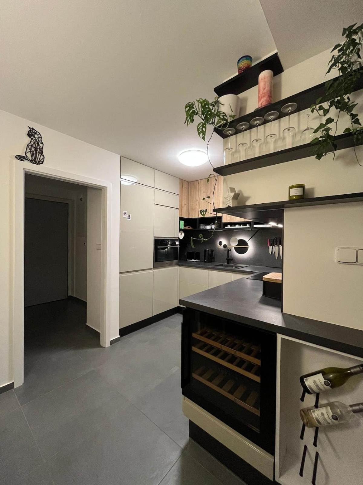 Appartamento Chic & Design Maisonette For Your City Getaway *